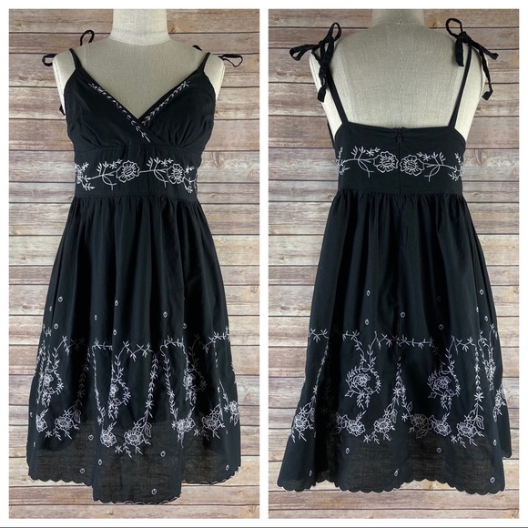 Hale Bob Dresses & Skirts - Hale Bob Tie Strap Fit & Flare Embroidered Black White Floral Mini Dress